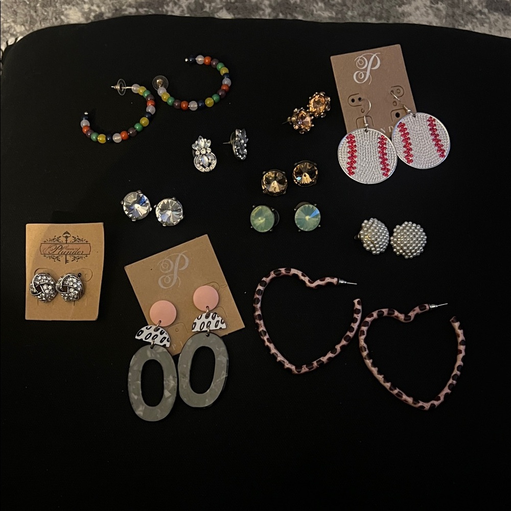 Plunder Multicolor and Pink Earrings Collection